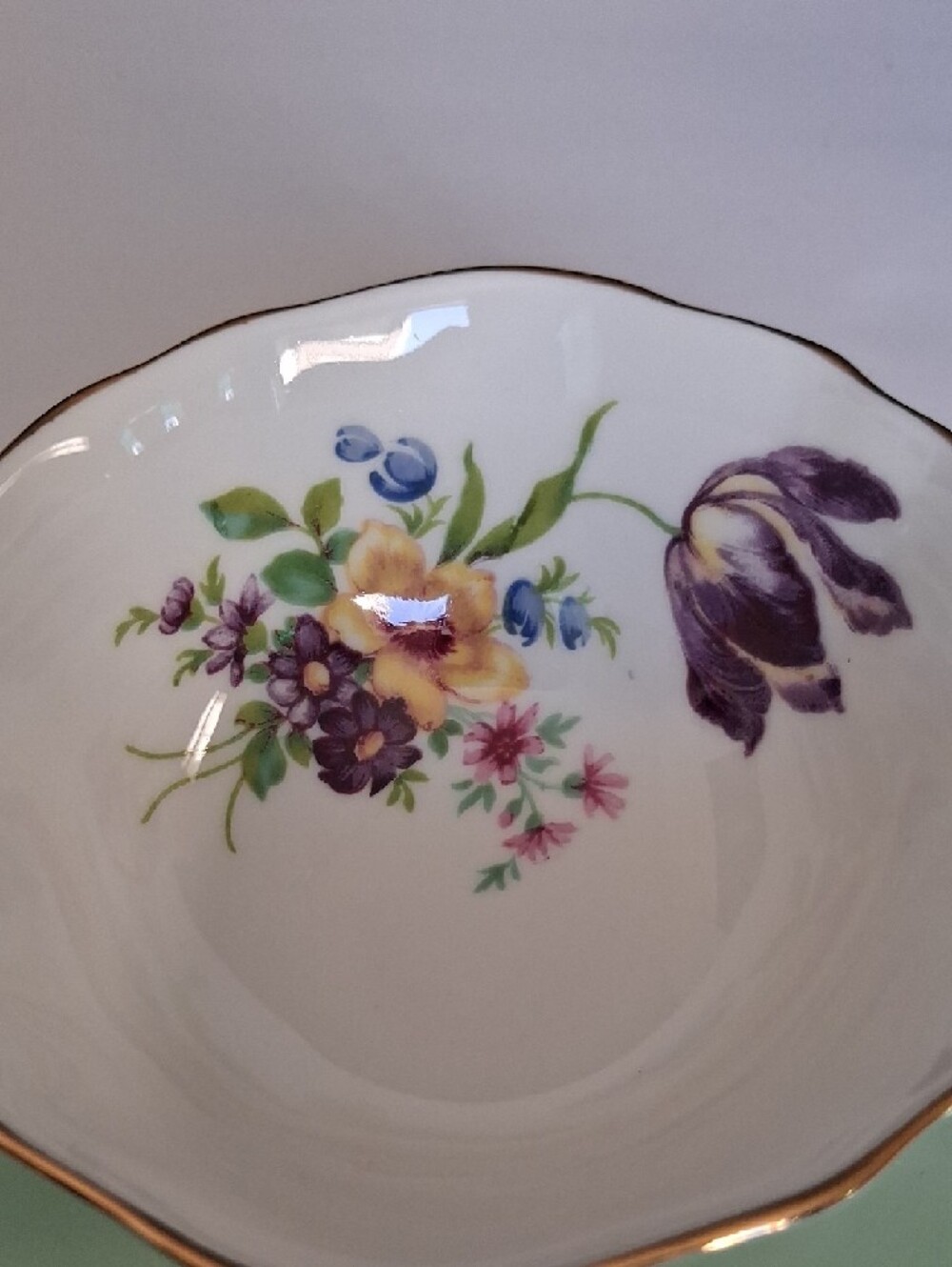 PARAGON Mint Green Floral Bone China Teacup and Saucer with Gold Trim - Picture 4 of 4